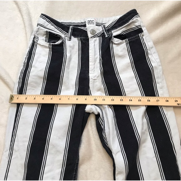 BDG Mom high waisted striped jeans Urban Outfitters tapered leg fit Beetlejuice - Picture 7 of 10